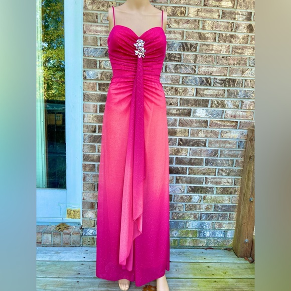 Y2K Pink & Peach Coral Sparkly Ombre Prom Dress - Picture 4 of 11